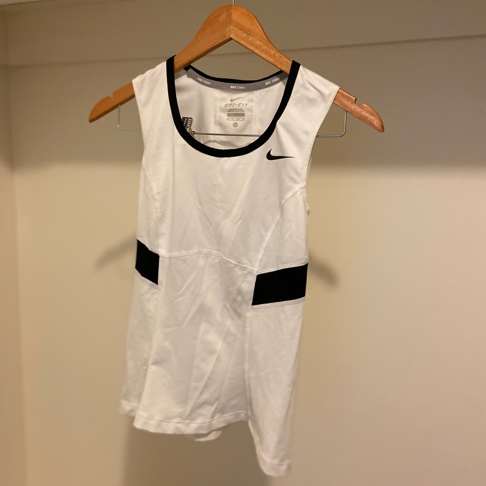 White and black nike top